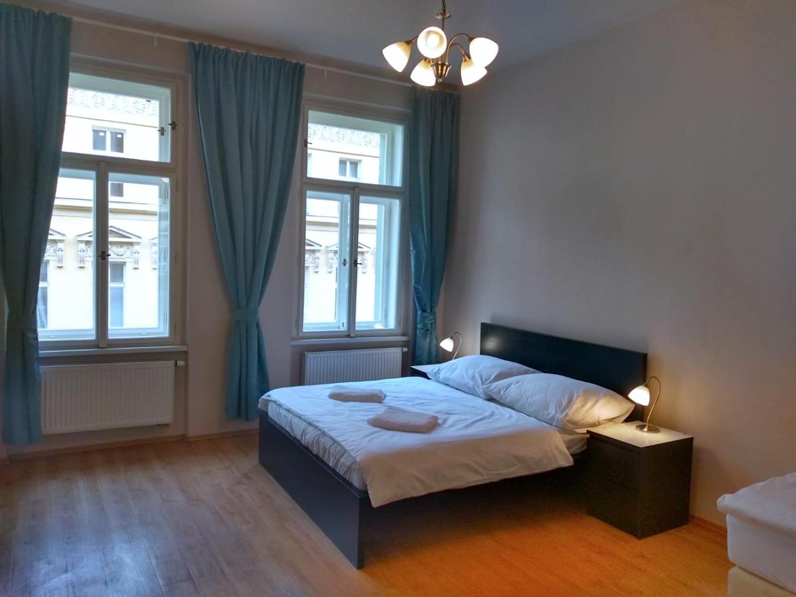 Valentine'S National Museum Apartments Prága Szoba fotó